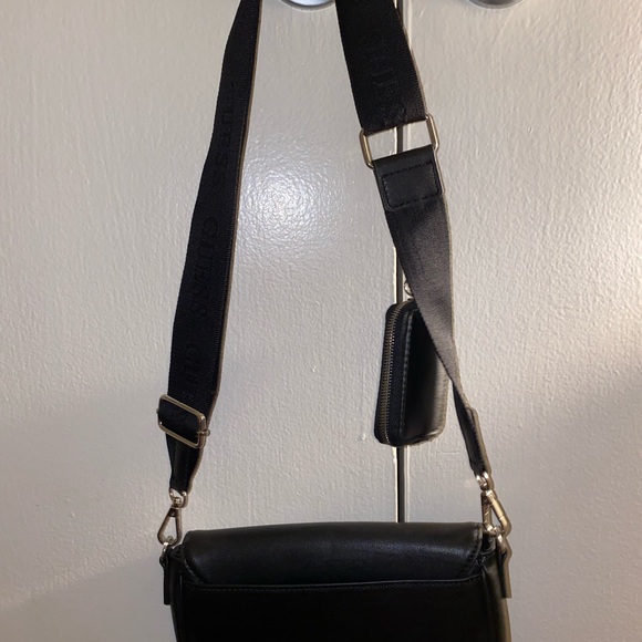 Guess Crossbody bag - Picture 2 of 3